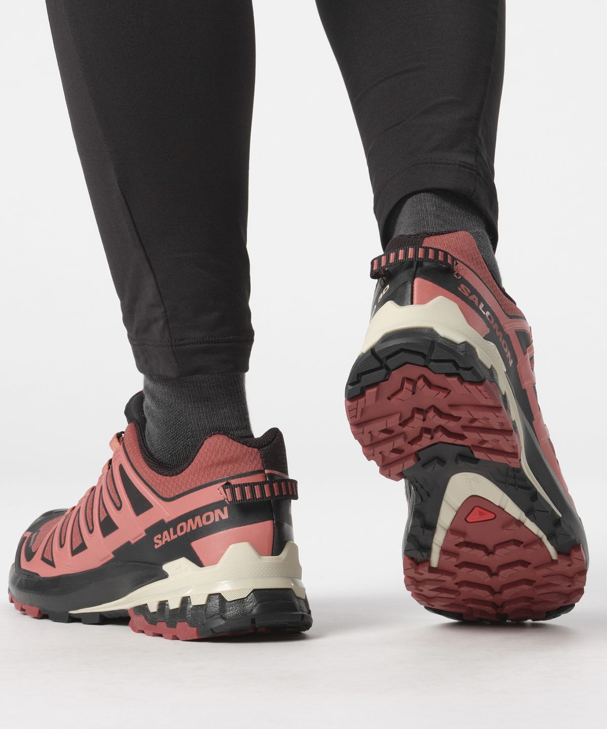 살로몬(SALOMON) XA 프로 3D V9 GTX W - 코우 하이드:블랙:페이디드 로즈 / L47270900