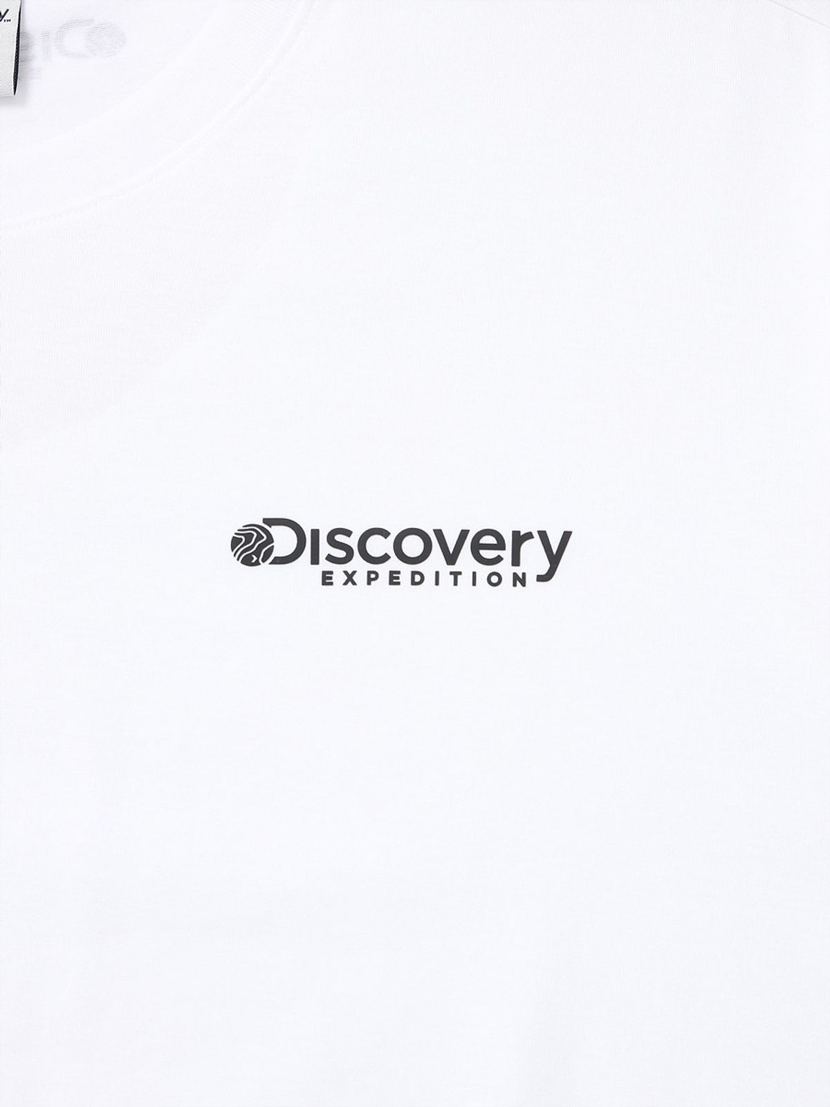 디스커버리 익스페디션(DISCOVERY EXPEDITION) 남성 프레시벤트 덴버 스몰로고 반팔티셔츠 (WHITE)