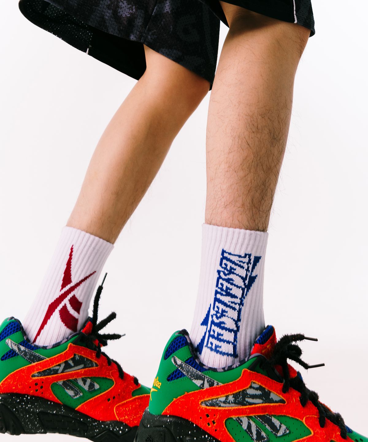 예스아이씨(YESEYESEE) YESEYESEE X REEBOK Preseason 94 Low Red