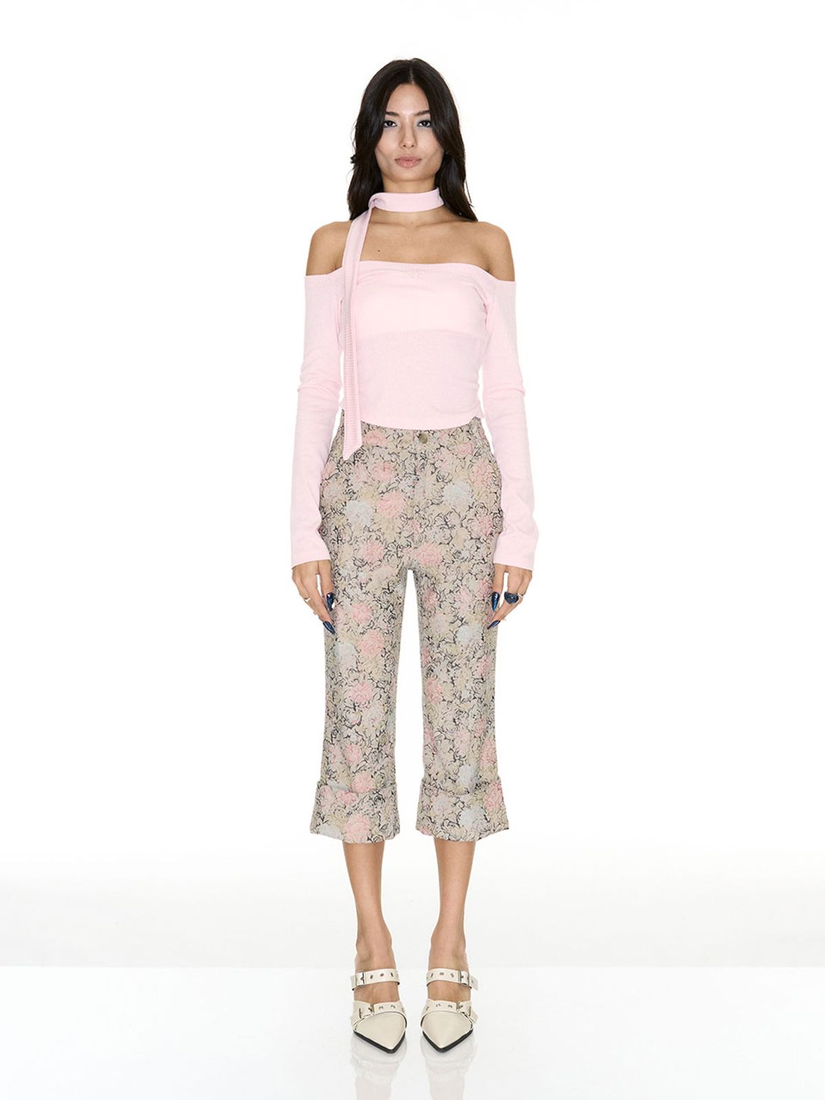 쎄쎄쎄(SETSETSET) JENNIE OFF-SHOULDER LOGO TOP PALE PINK