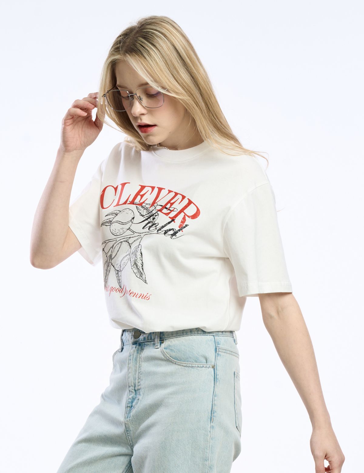 클레버필드(CLEVER FIELD) 과일 모티브 오버핏 여성 티셔츠_화이트