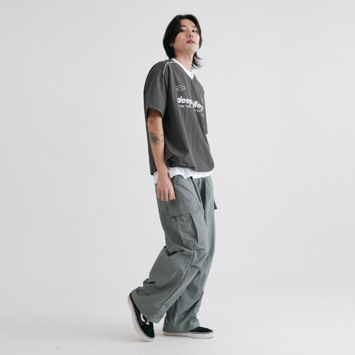 딥컬렉티브(DEEP COLLECTIVE) 나일론 카고 스트링 밴딩팬츠_파스텔블루