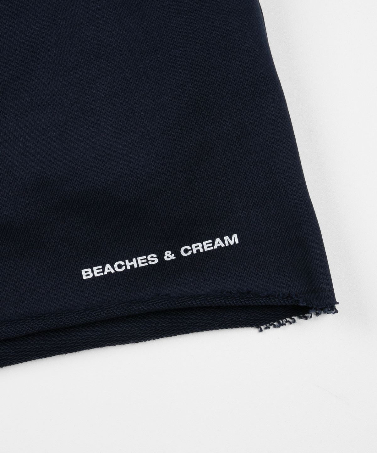비치스앤크림(BEACHESANDCREAM) SIMPLE LOGO HALF PANTS-NAVY