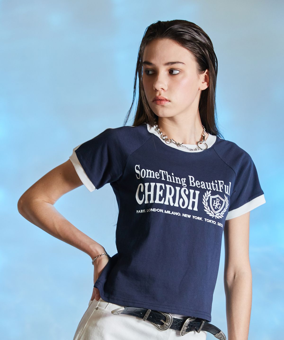 라티젠(LARTIGENT) L10 CHERISH TRACK T-SHIRT(NAVY)