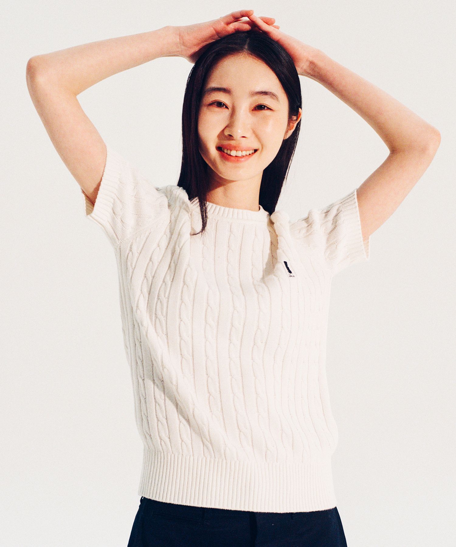 MUSINSA | YALE Women's Heritage Dan Cable Short Sleeve Round