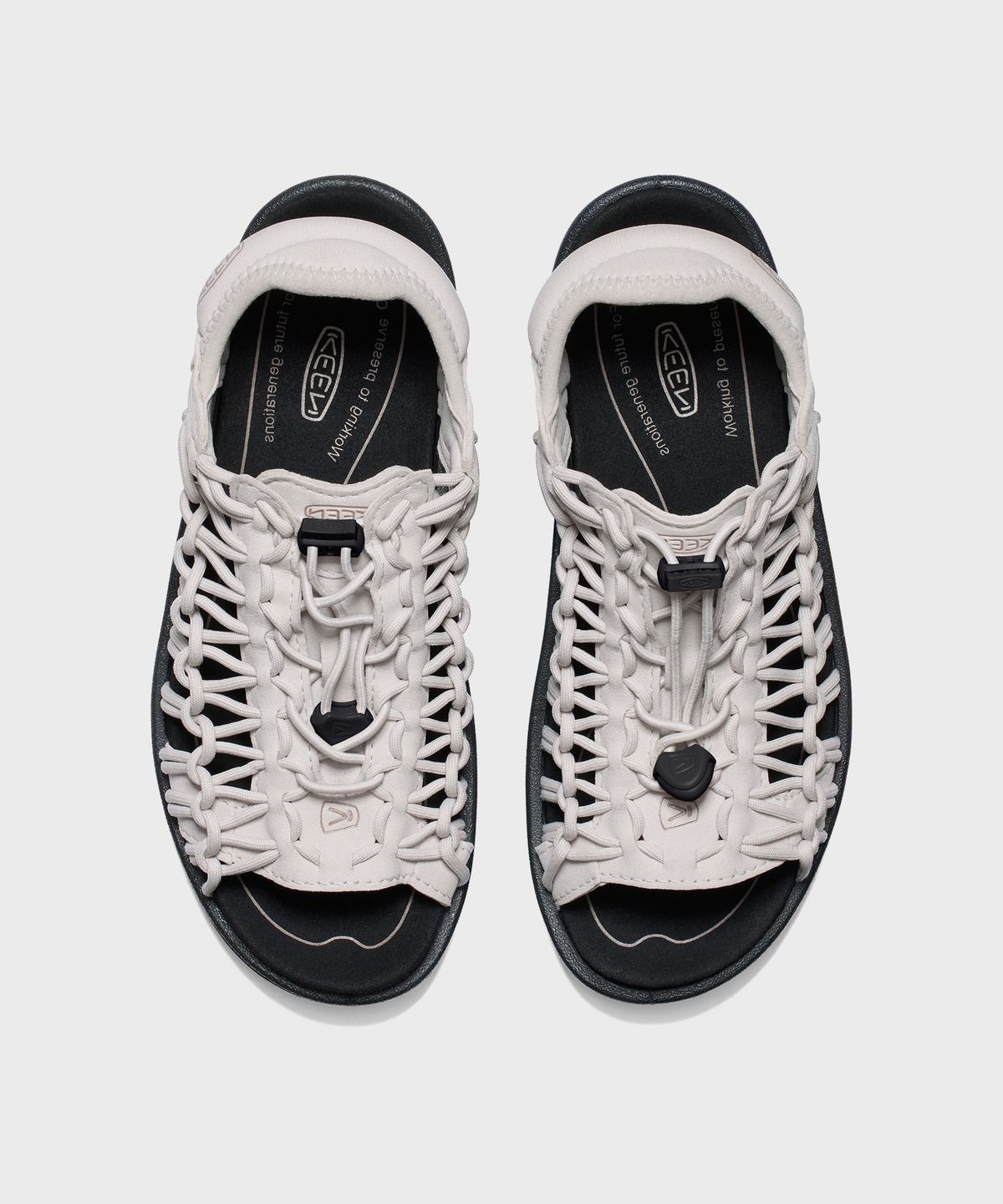 킨(KEEN) 유니크 2 샌들 Silver Black