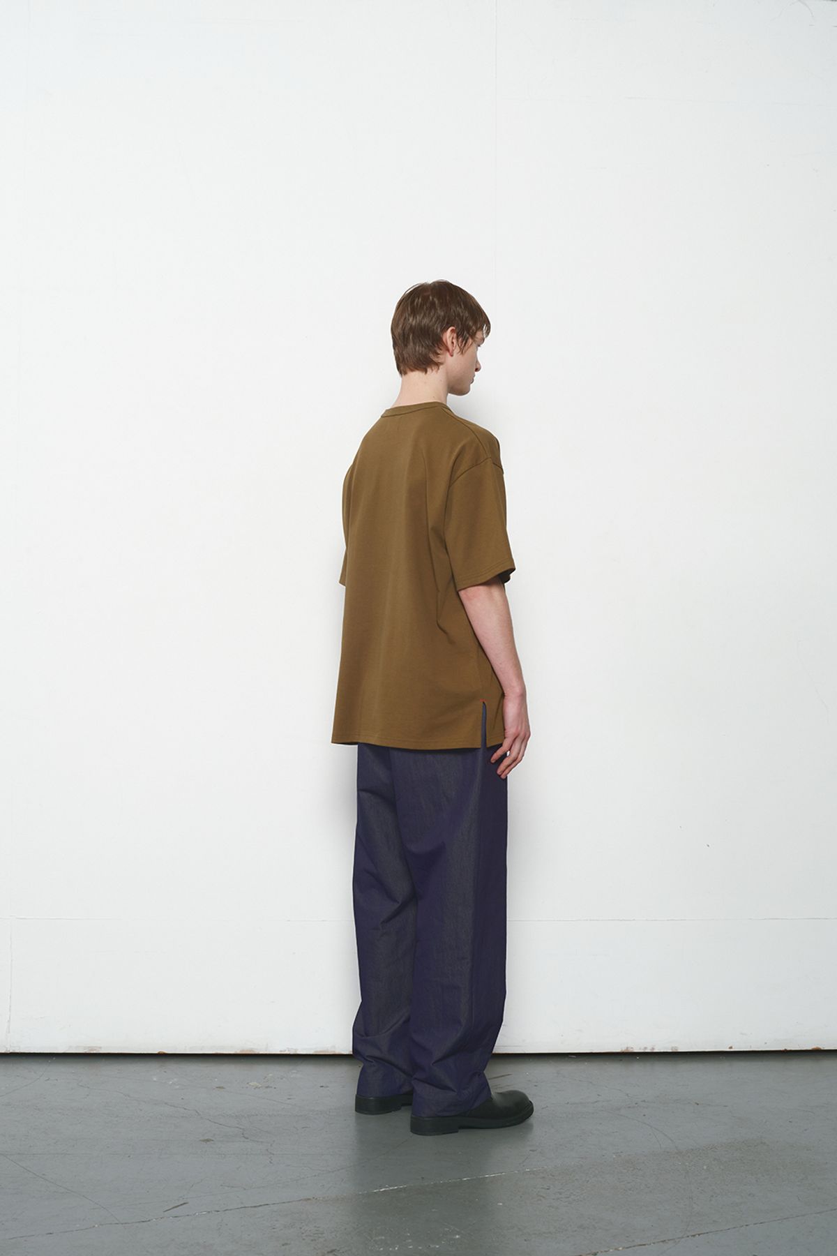 홀리선(HORLISUN) Lawrence Short Sleeve T-shirt Olive