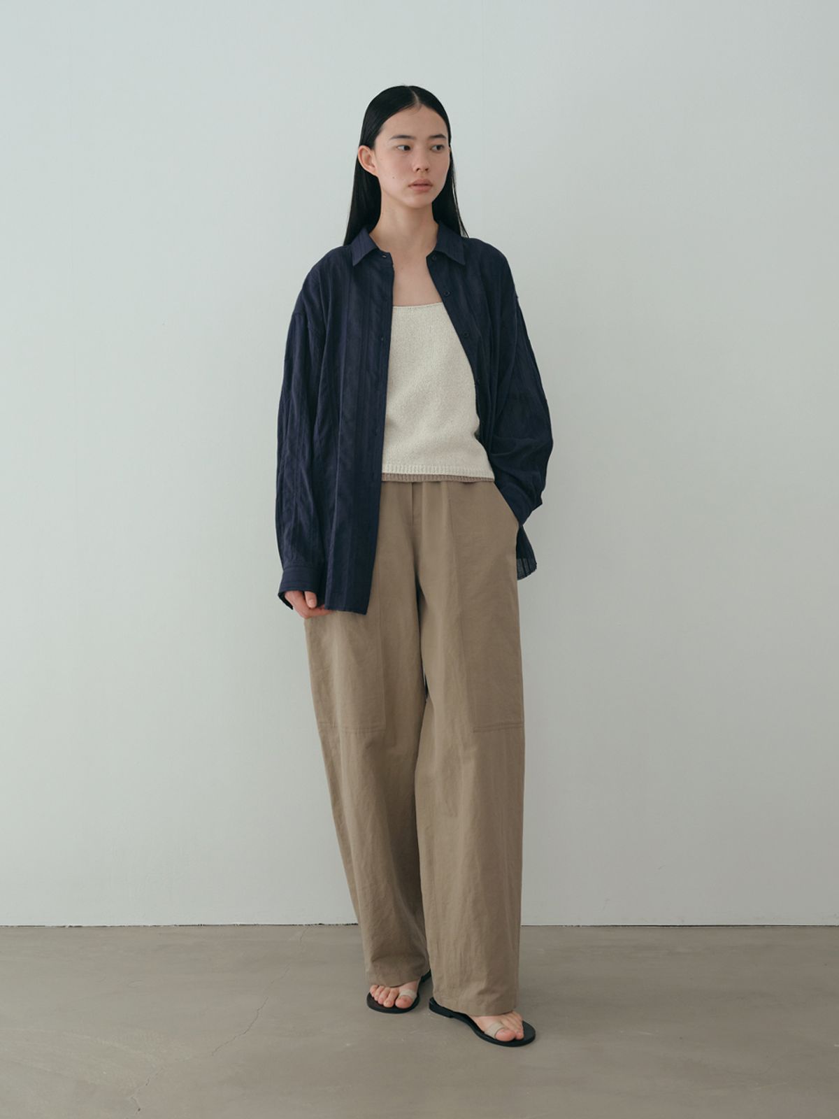 모이아(MOIA) sheer stripe shirt (navy)