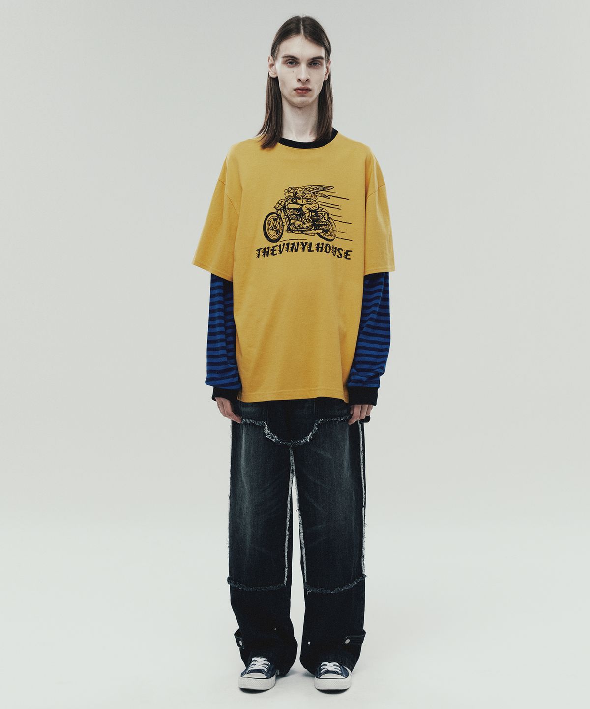 더바이닐하우스(THEVINYLHOUSE) CUT OFF DOUBLE KNEE JEANS BLACK (VH2DFUD101A)