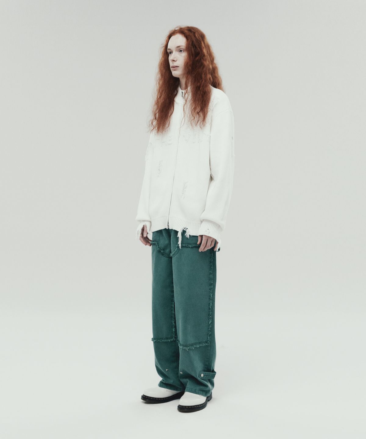 더바이닐하우스(THEVINYLHOUSE) CUT OFF DOUBLE KNEE JEANS GREEN (VH2DFUD101A)