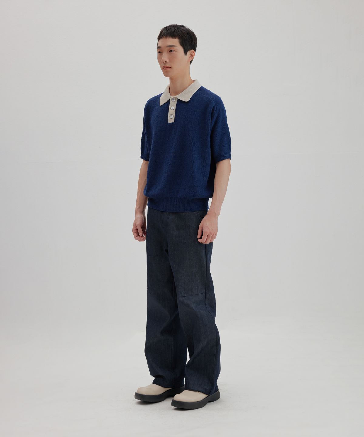넌블랭크(NONBLANK) 래글런 하프 슬리브 칼라 니트_NAVY