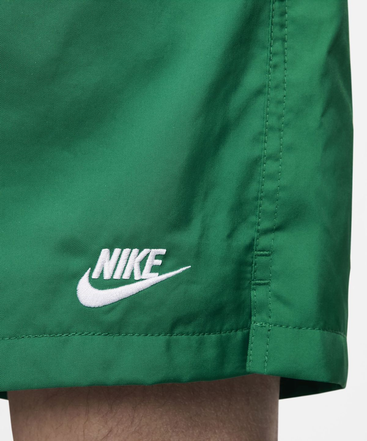 나이키(NIKE) 클럽 우븐 플로우 쇼츠 M - 말라카이트:화이트 / FN3308-365