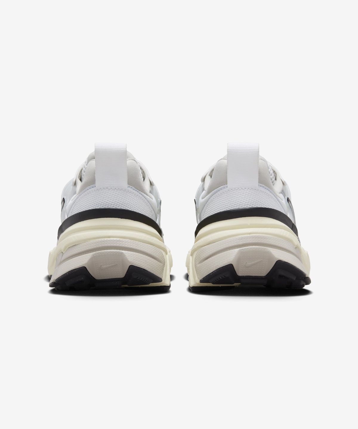 나이키(NIKE) V2K 런 W - 서밋 화이트:퓨어 플래티넘:라이트 아이언 오어:메탈릭 실버 / FD0736-100
