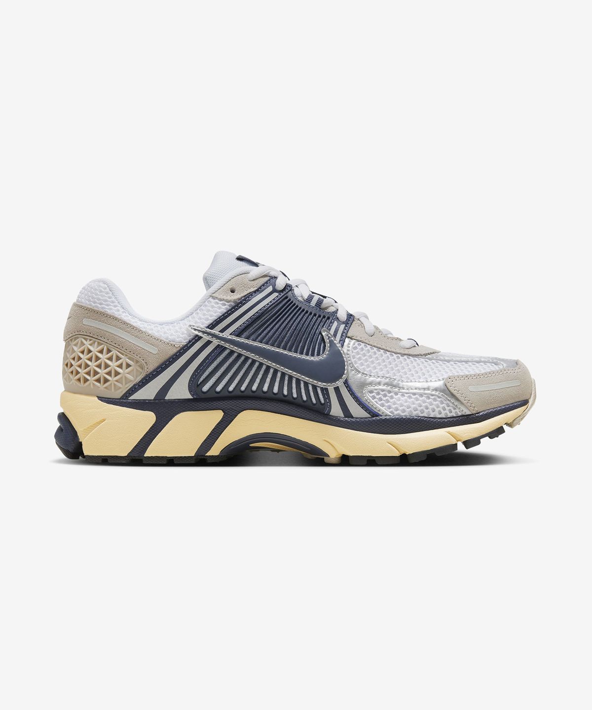 나이키(NIKE) 줌 보메로 5 M - 화이트:크림:메탈릭 플래티넘:썬더 블루 / HF4259-100