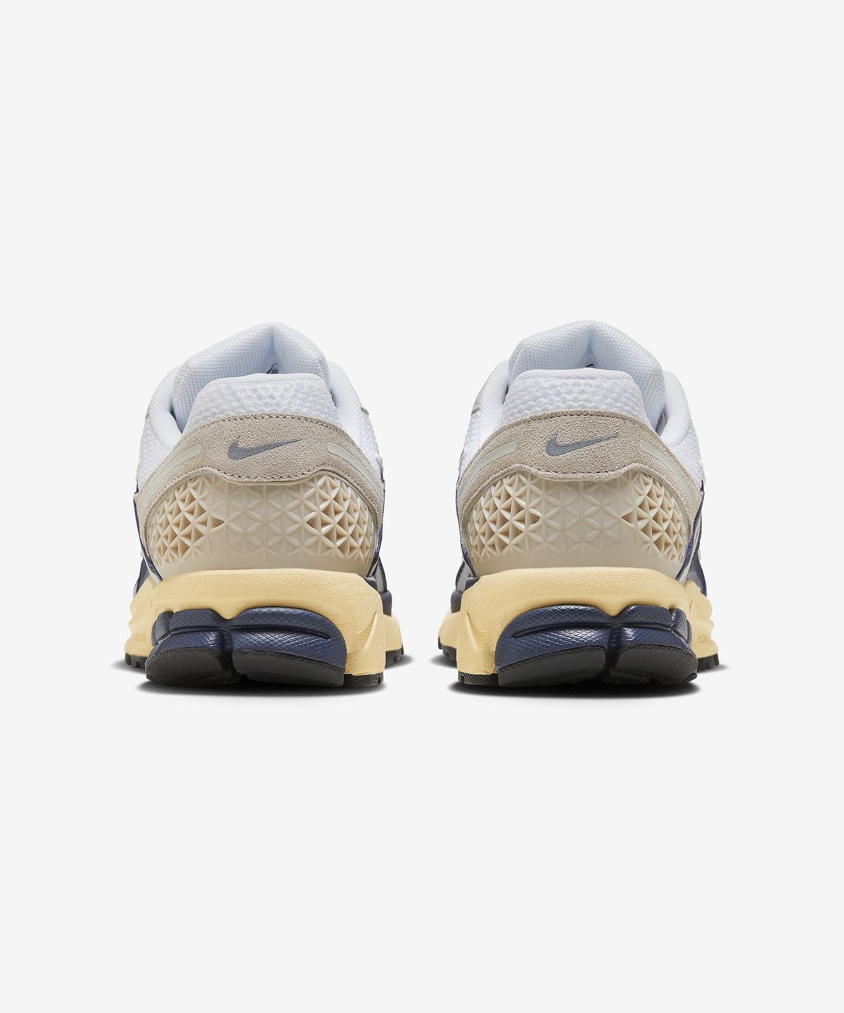 나이키(NIKE) 줌 보메로 5 M - 화이트:크림:메탈릭 플래티넘:썬더 블루 / HF4259-100