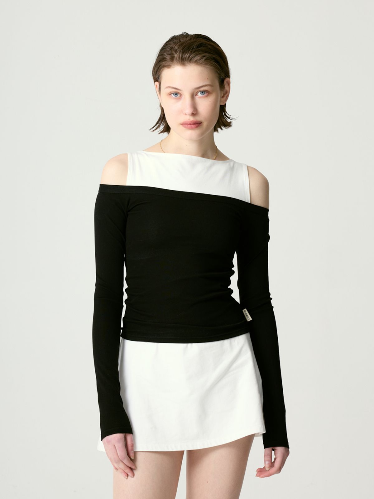 글로니(GLOWNY) GIRLFRIEND SLEEVELESS MINI DRESS (WHITE)