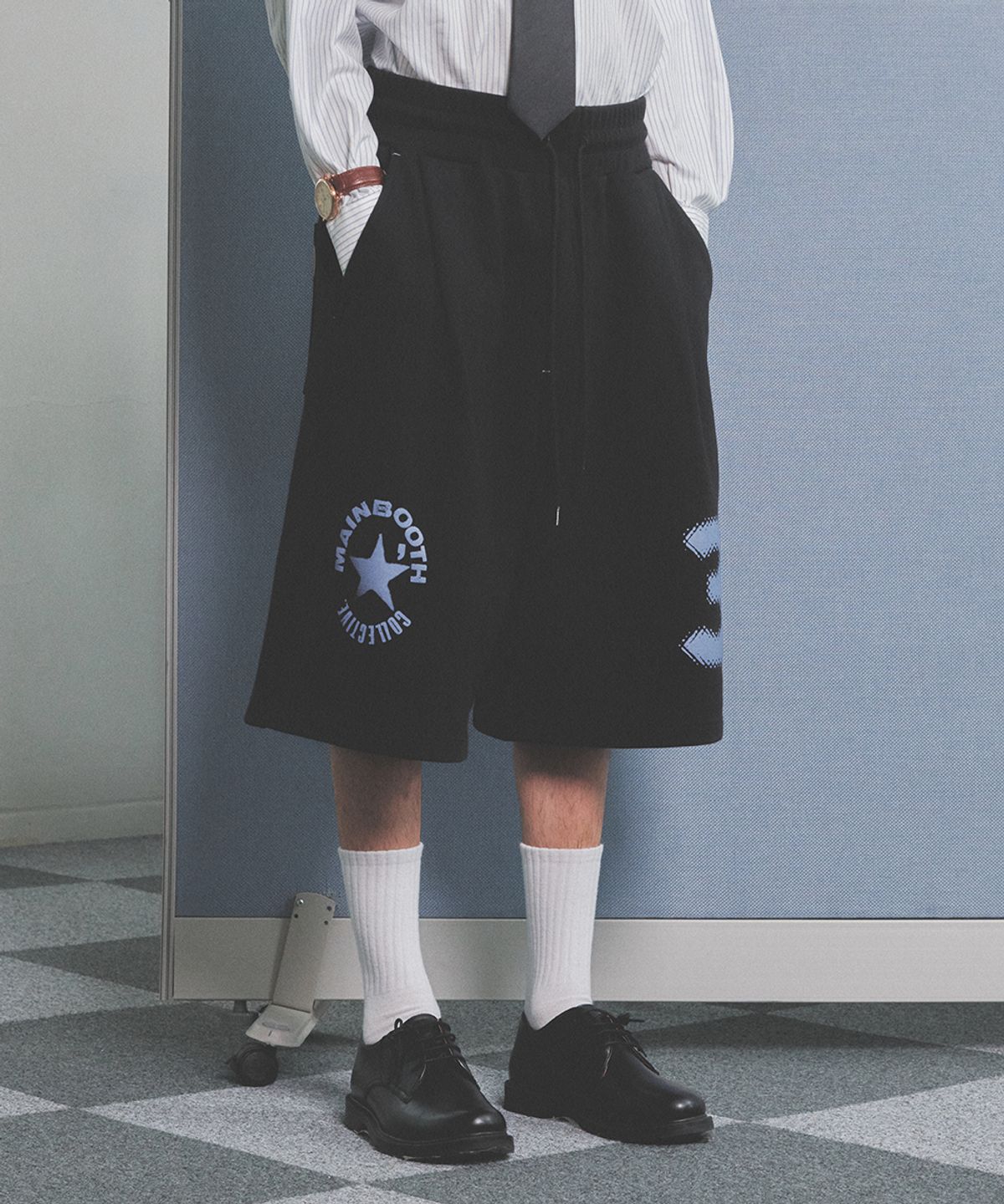 메인부스(MAINBOOTH) Boxer Oversized Sweat Shorts(BLACK)