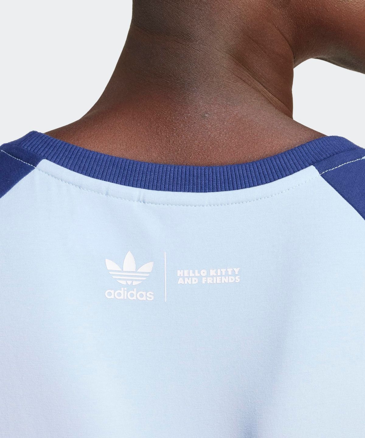 아디다스(ADIDAS) 시나모롤 크롭 베이비 티 - 블루 / JH3175