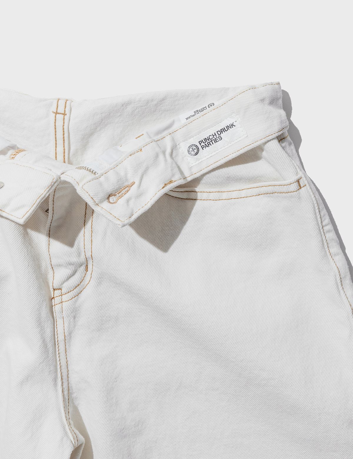 펀치드렁크파티즈(PUNCH DRUNK PARTIES) Misfits Jeans (IVORY)