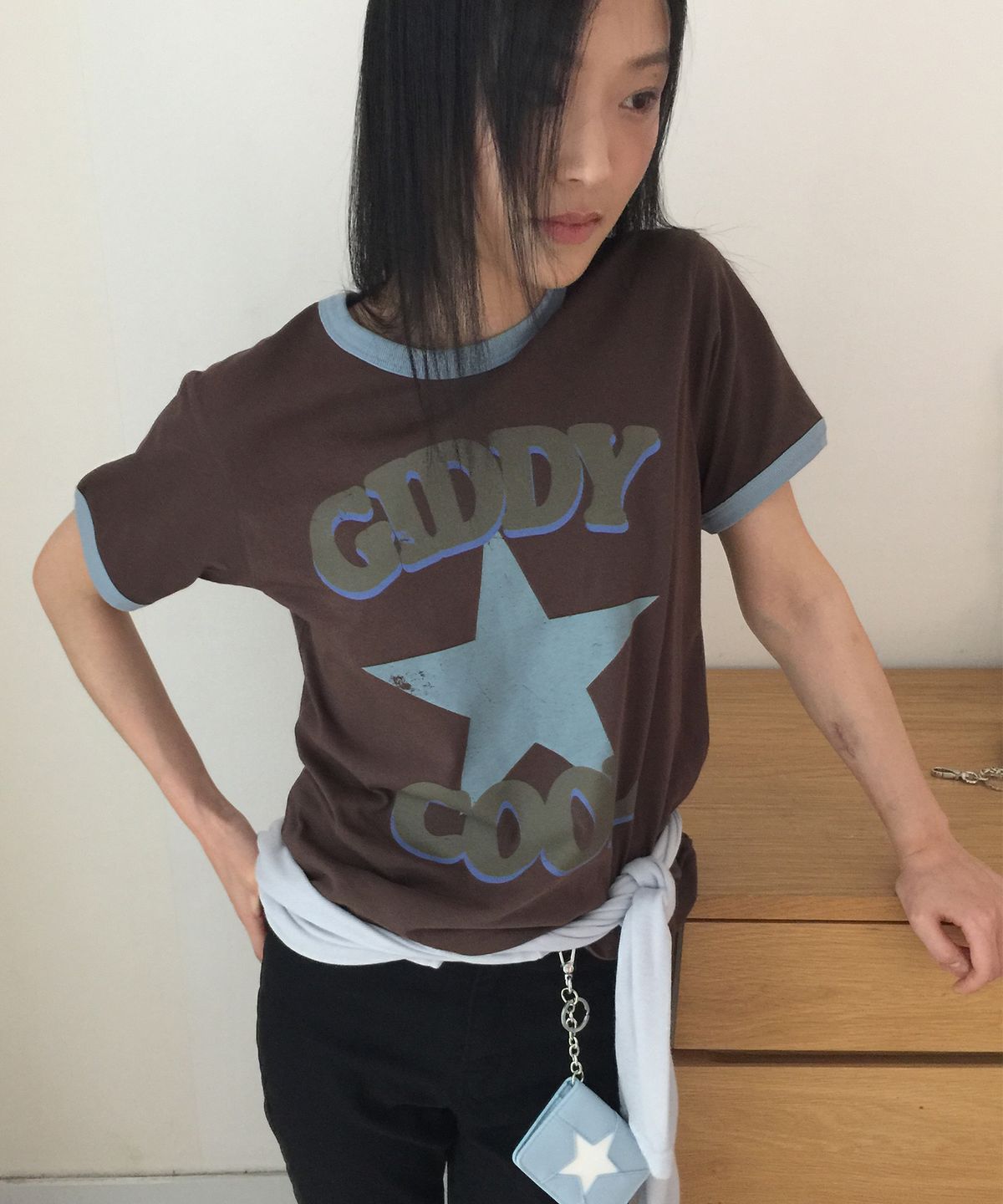 이스트쿤스트(ISTKUNST) GD STAR TEE_2COLOR(IK2EMMT523A)
