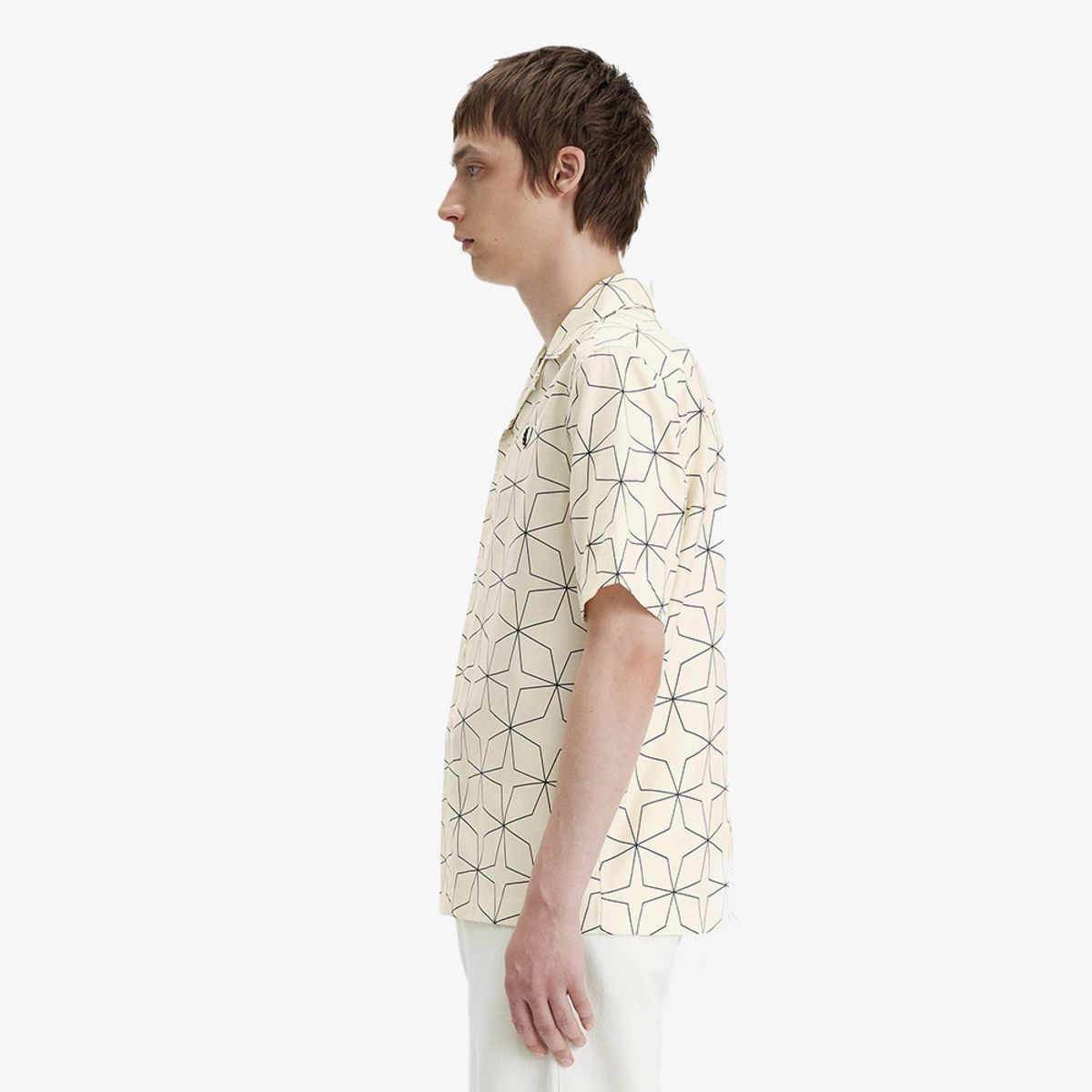 프레드페리(FRED PERRY) [Sharp] 지오메트릭 프린트 리비어 칼라 셔츠(560) AFPM2417785-560