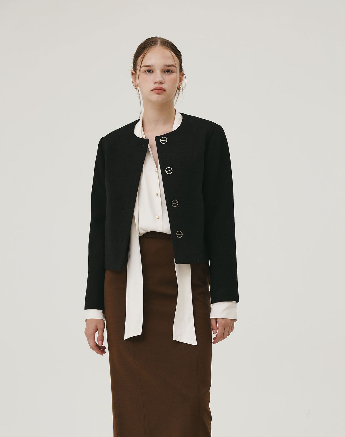 지에마르(GIEMAR) GOLD BOTTON SHORT JACKET BLACK IVORY