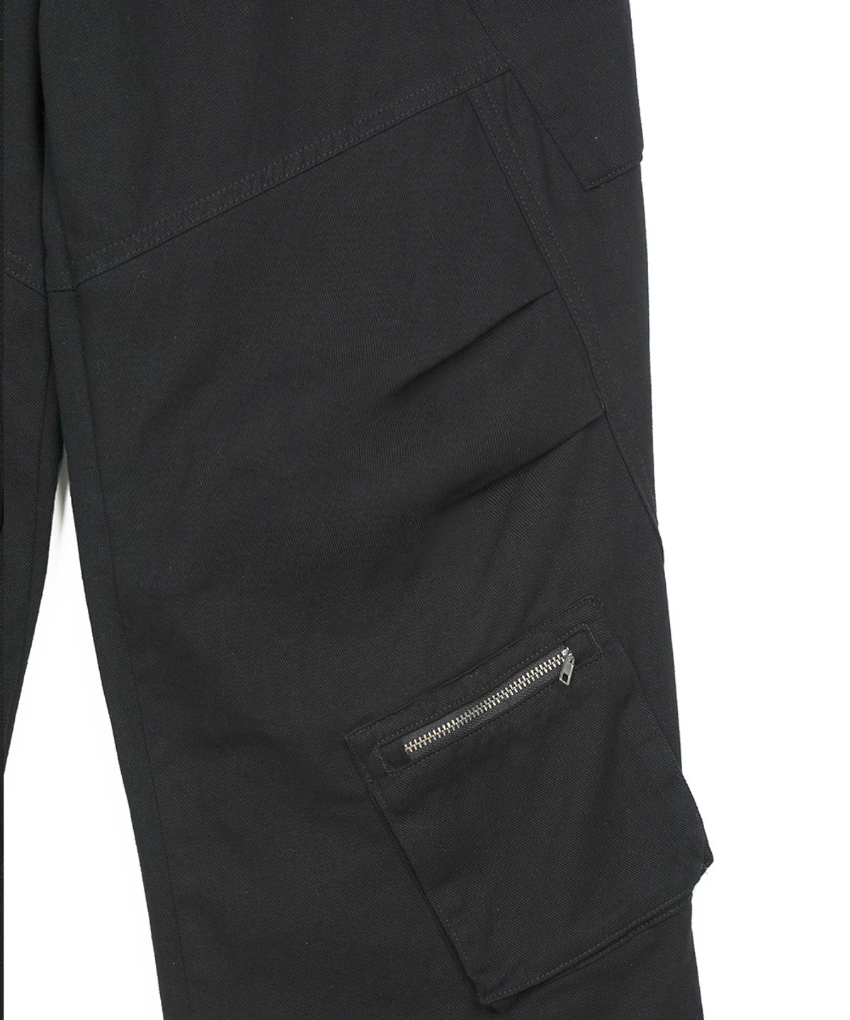에프디알(FDR) Slant Pleats Multi Cargo Pants_Black