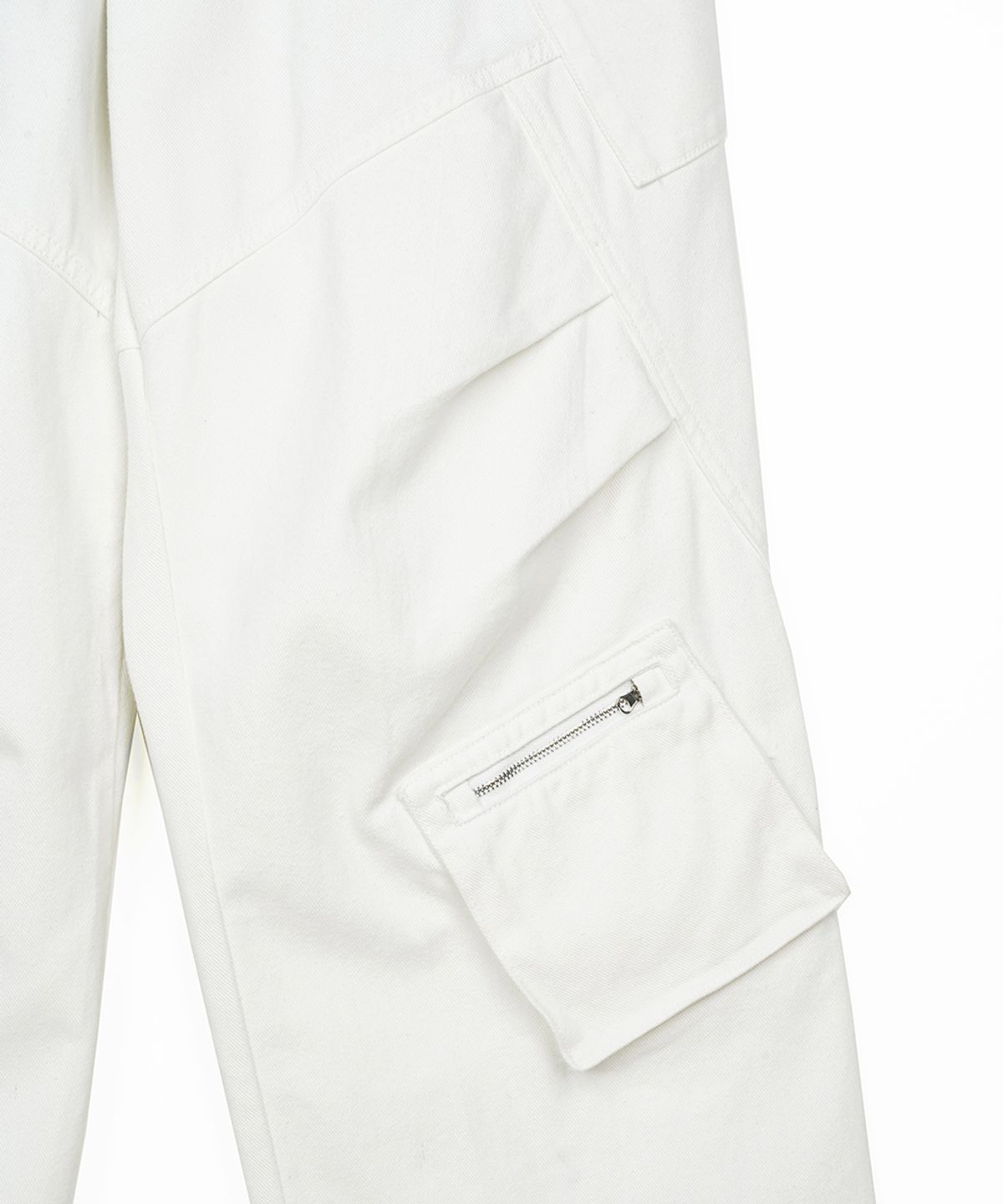 에프디알(FDR) Slant Pleats Multi Cargo Pants_White