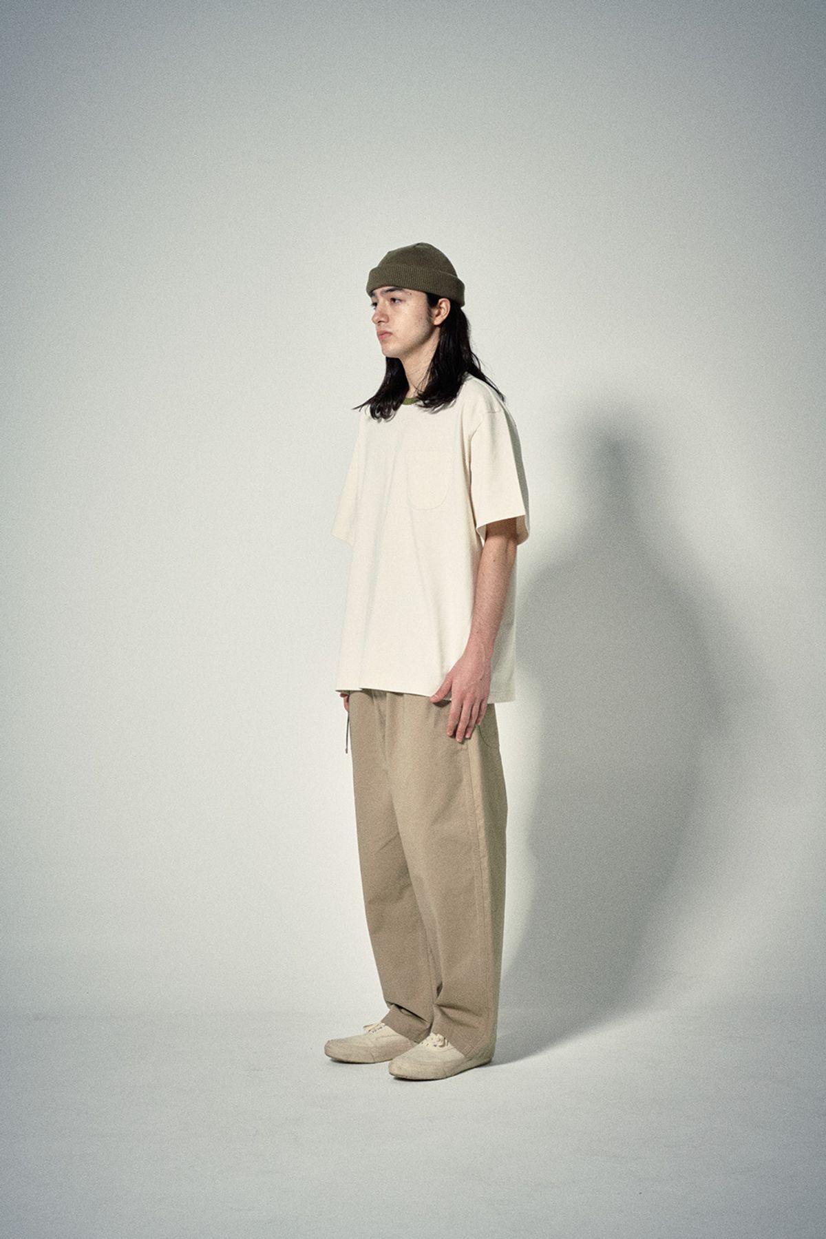 히즈핸더(HISHANDER) BELTED WIDE CHINO PANTS [Beige]