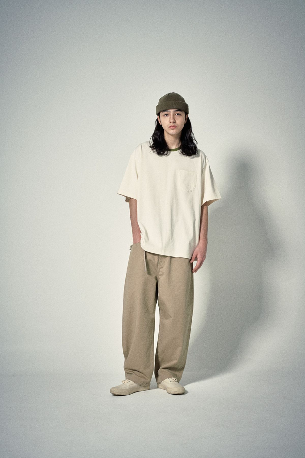히즈핸더(HISHANDER) BELTED WIDE CHINO PANTS [Beige]
