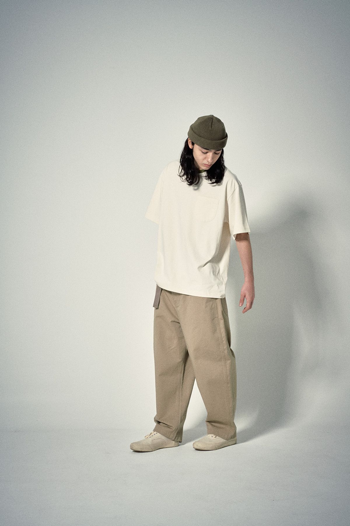 히즈핸더(HISHANDER) BELTED WIDE CHINO PANTS [Beige]