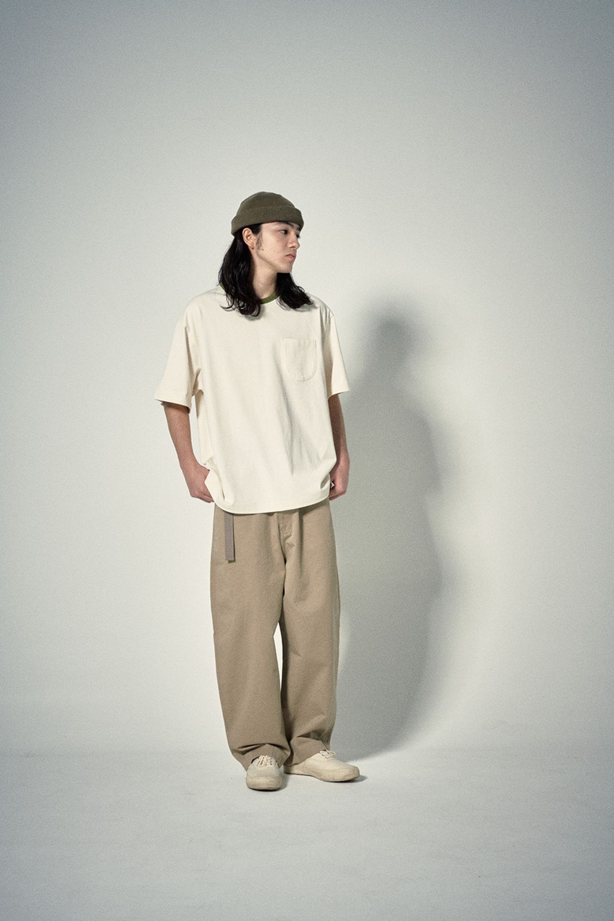 히즈핸더(HISHANDER) BELTED WIDE CHINO PANTS [Beige]