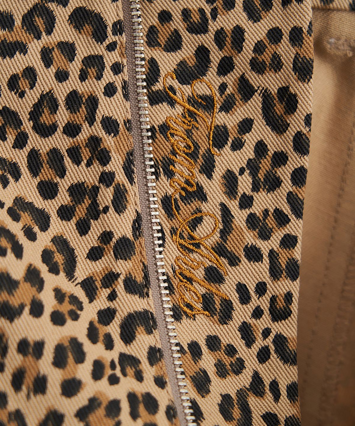 프롬아를(FROM ARLES) 5부 보이 스카웃 치노 팬츠 / LEOPARD