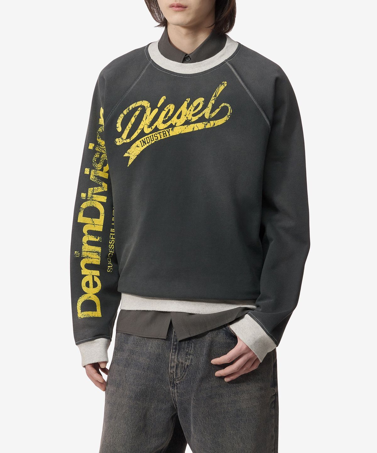 디젤(DIESEL) S 록스트 맨투맨 - 블랙 / A129020CLAD9XX