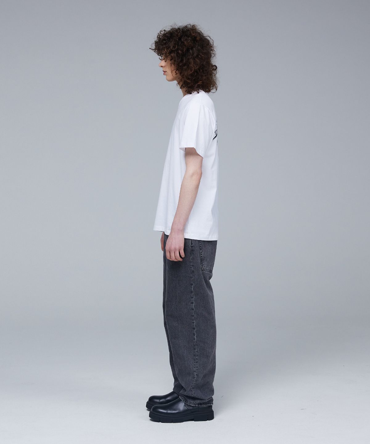 므아므(MMAM) [ESSENTIAL] Signature rain drop logo T-shirt