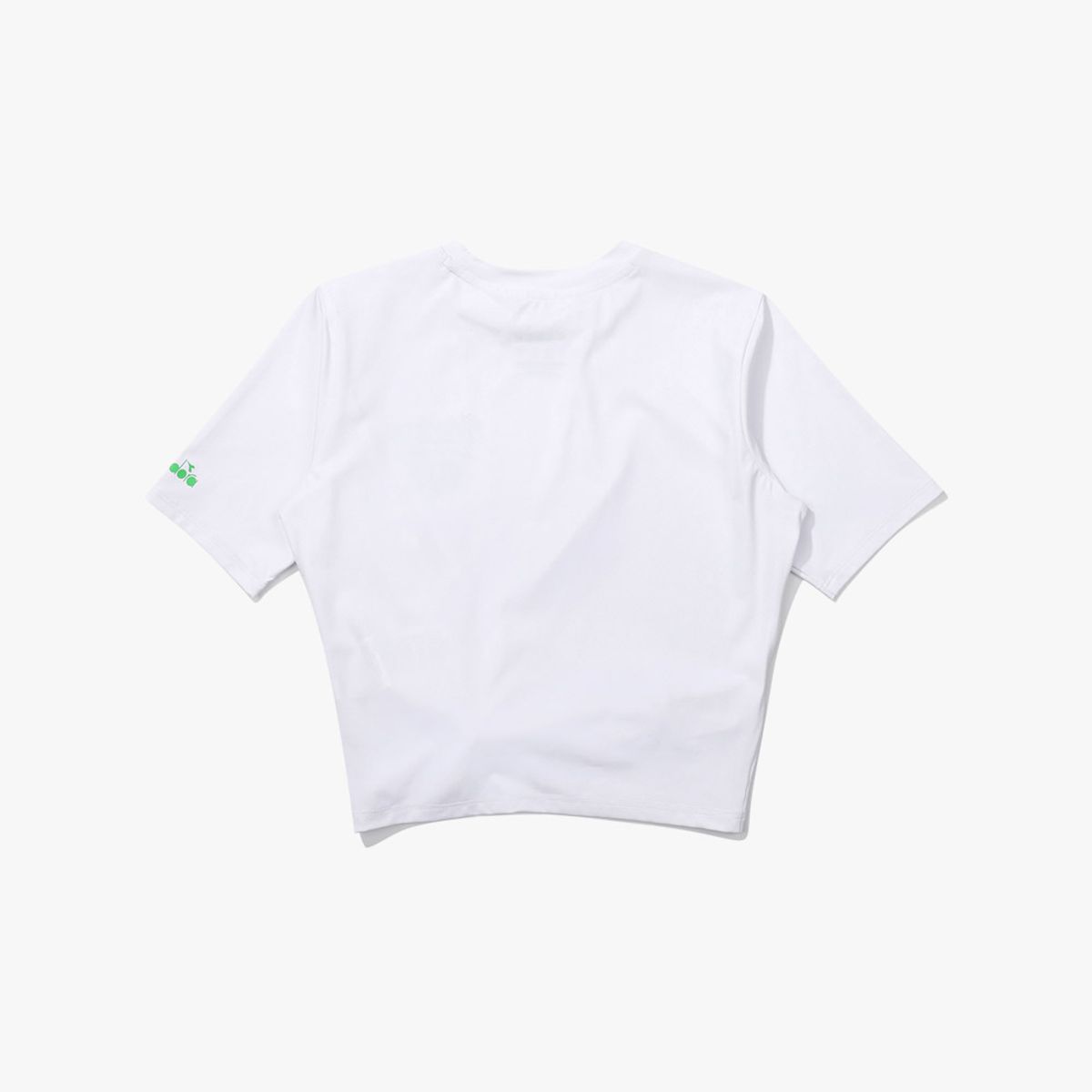 디아도라(diadora) 레지나 크롭 반팔 티셔츠 우먼 WHITE