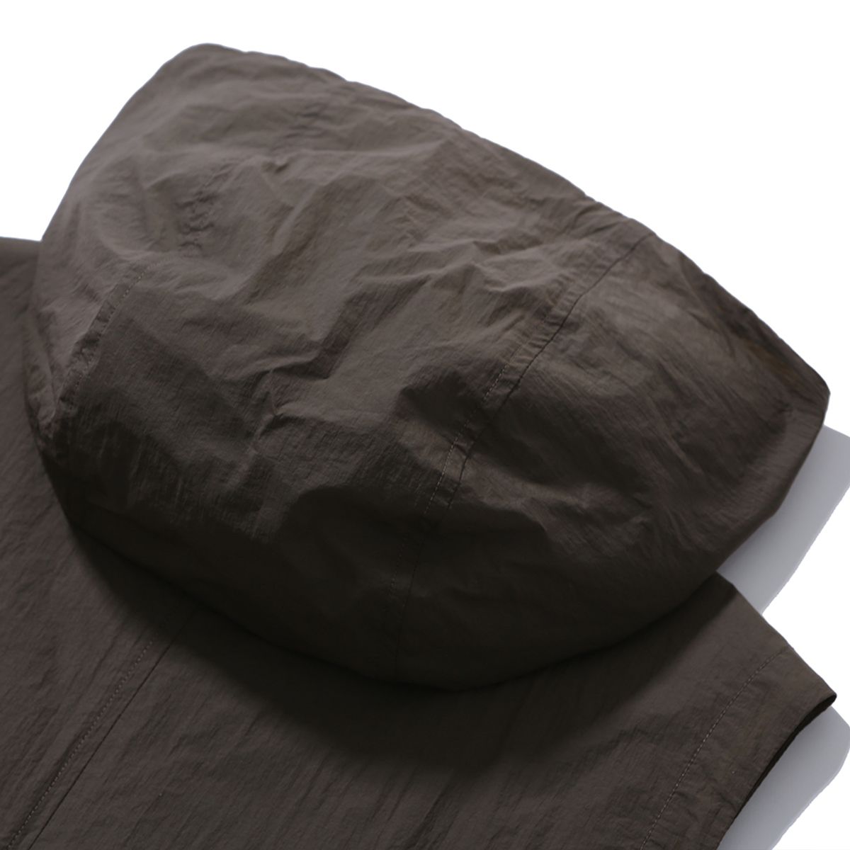 모이프(MOIF) [SS24] HOODED CROP VEST / UMBER