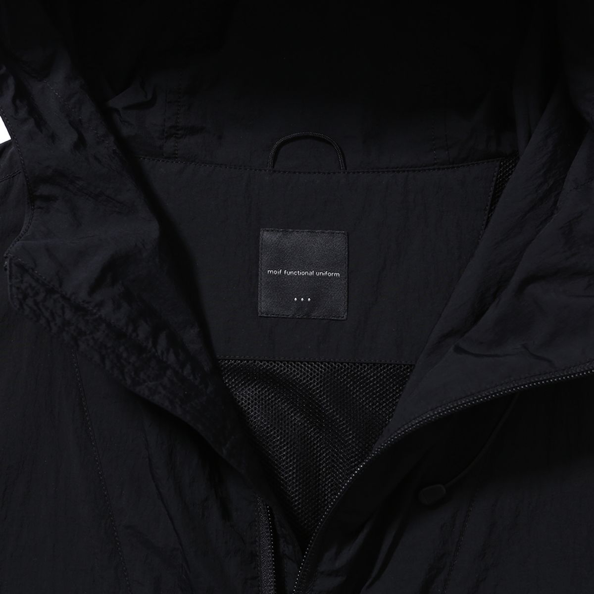 모이프(MOIF) [SS24] HOODED CROP VEST / BLACK