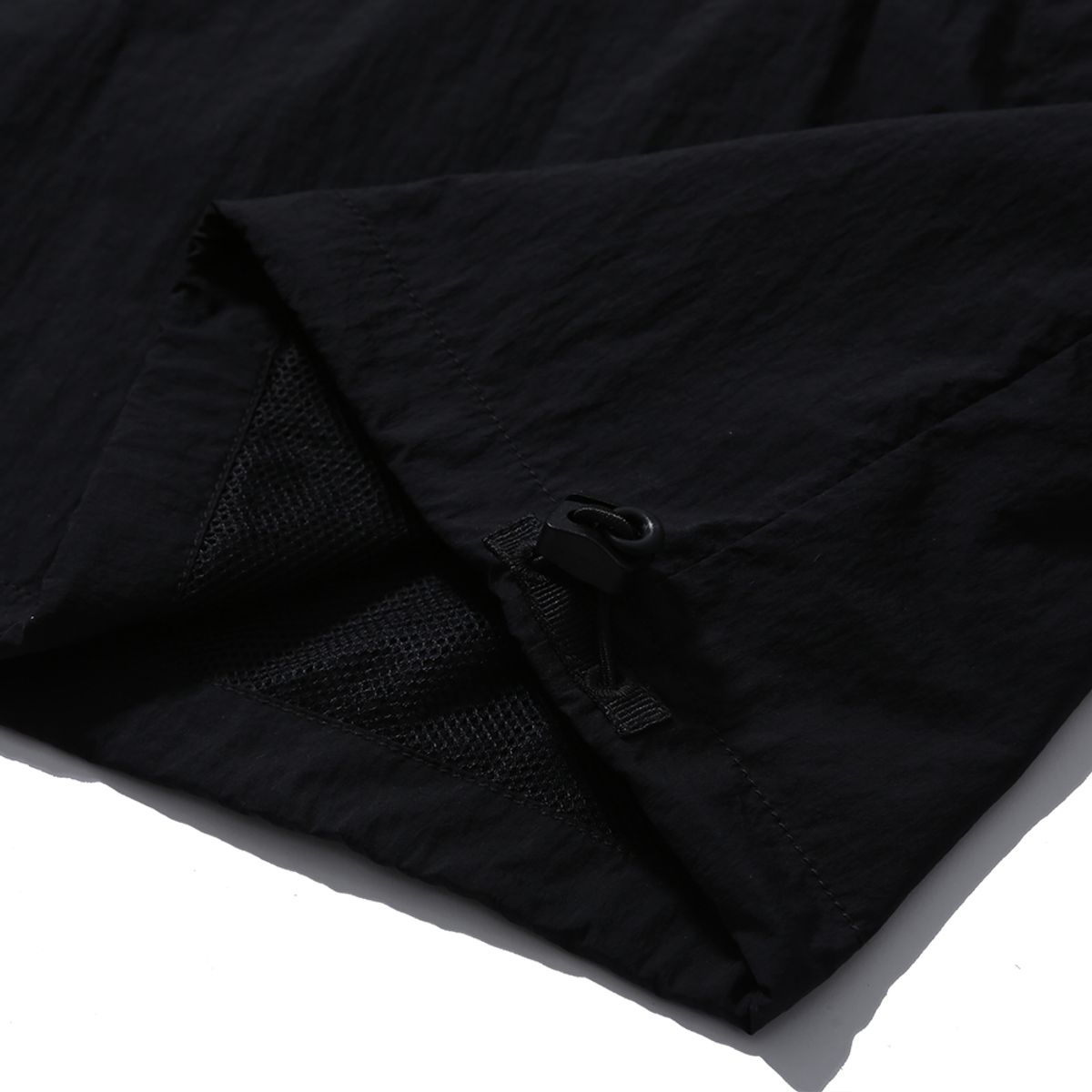 모이프(MOIF) [SS24] HOODED CROP VEST / BLACK