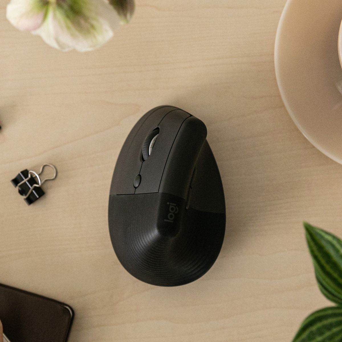 로지텍(LOGITECH) 로지텍코리아 버티컬 마우스 LIFT LEFT 왼손용 인체 공학 무선 마우스