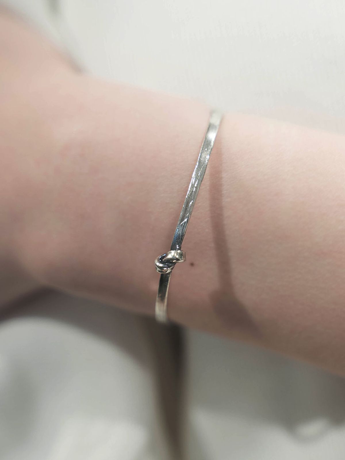 하랑(HARANG) HR 05B_Silver Knotted Bangle Bracelet