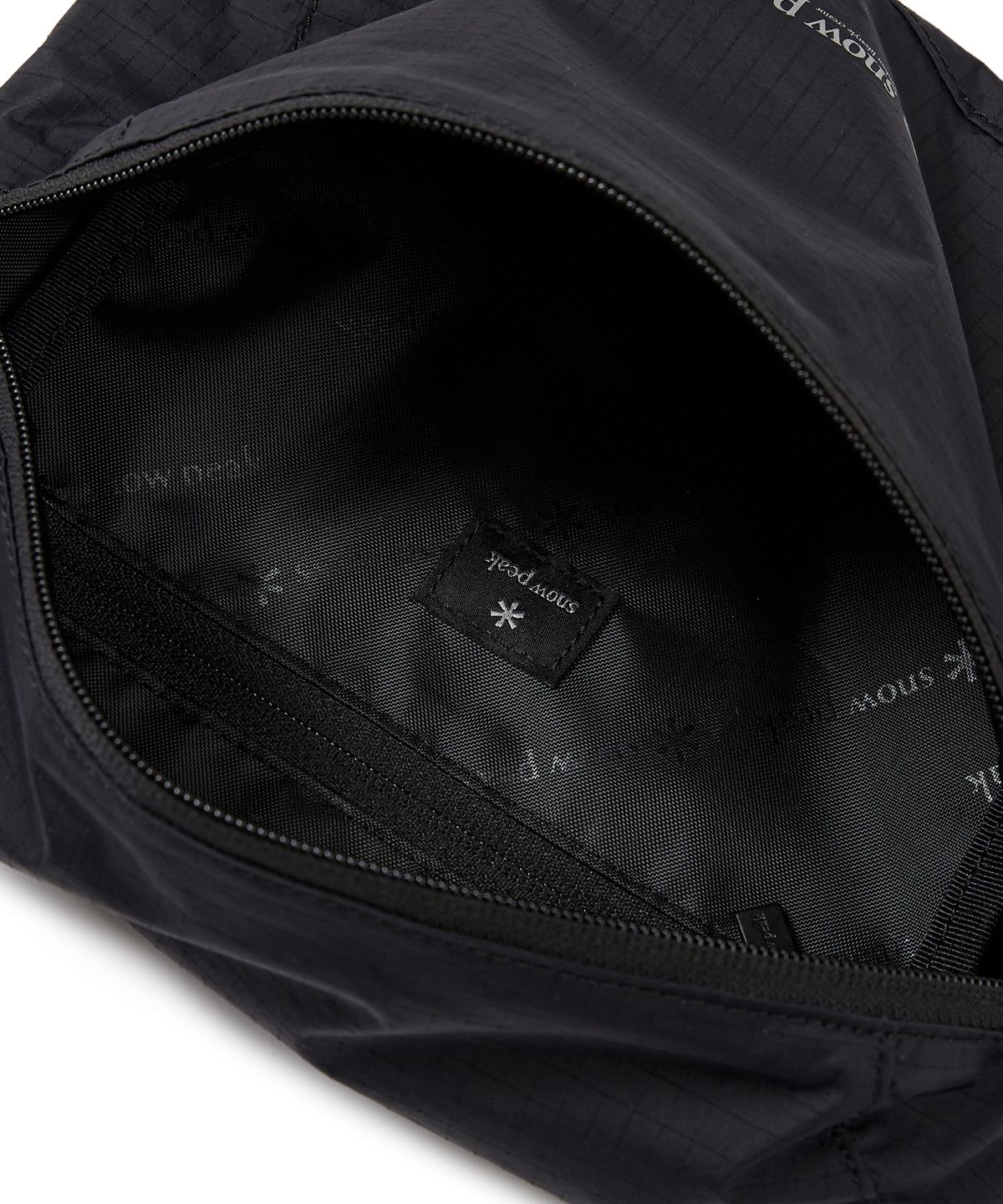 스노우피크 어패럴(SNOWPEAK APPAREL) 프로 라이트 크로스백 Dark Navy (S24MUTCB71)