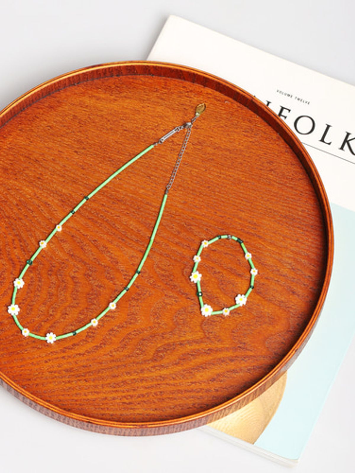 모드곤(MODGONE) 데이지 꽃 목걸이 Daisy Necklace