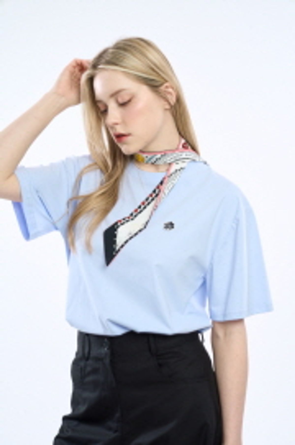 클레버필드(CLEVER FIELD) 베이직 클로버 와펜 데일리 티셔츠_블루