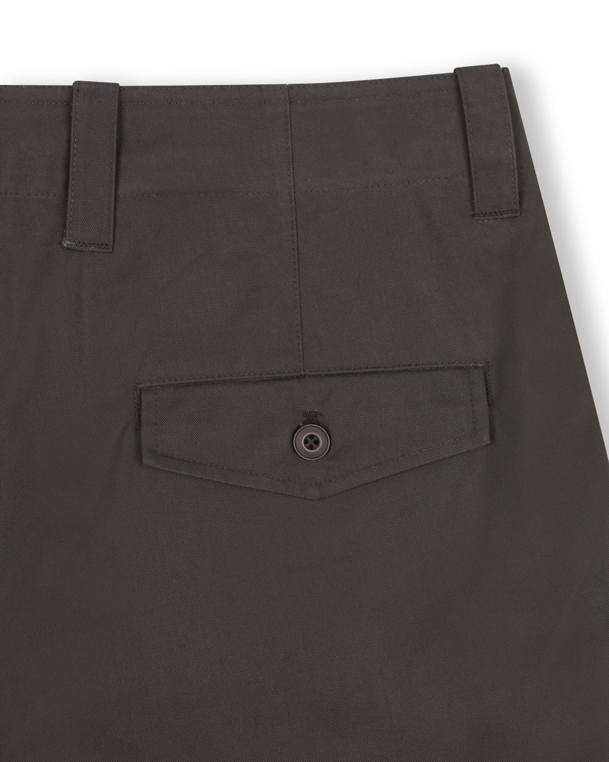 비슬로우(BESLOW) MILITARY ONE TUCK SHORTS DARK MOCHA