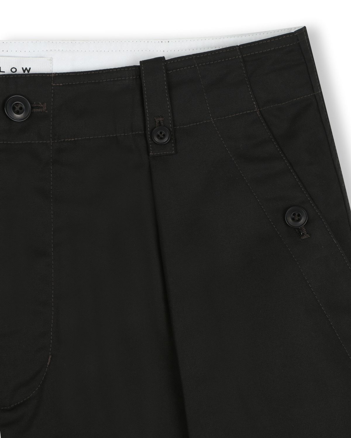비슬로우(BESLOW) MILITARY ONE TUCK SHORTS BLACK