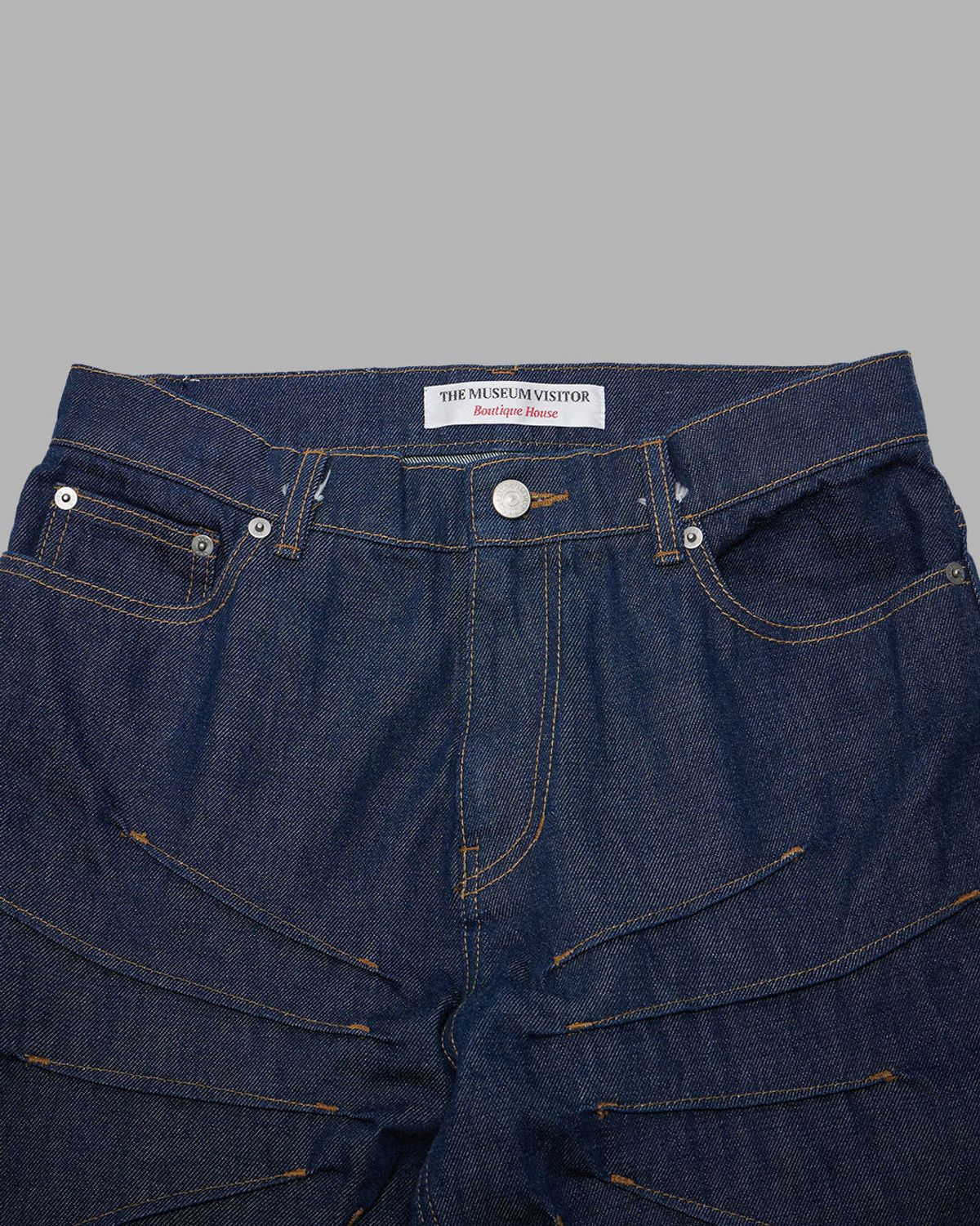 더뮤지엄비지터(THEMUSEUMVISITOR) PINTUCK DETAILED DENIM PANTS (DARK NAVY)