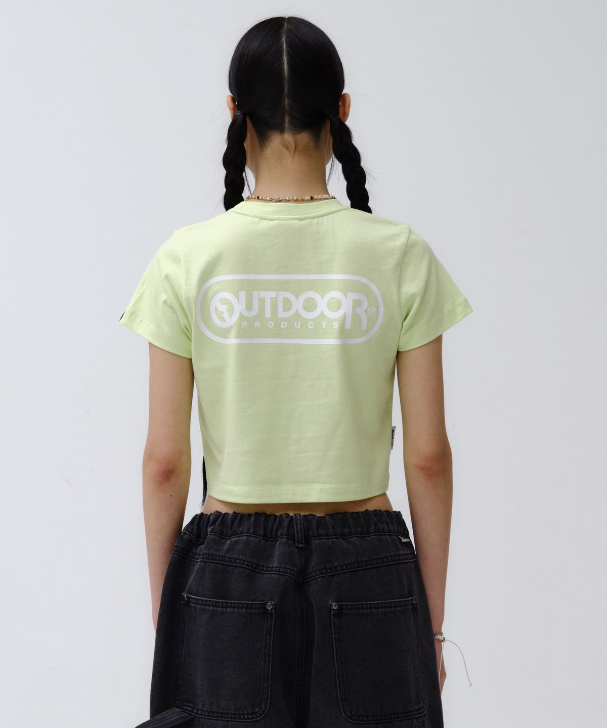 아웃도어 프로덕츠(OUTDOOR PRODUCTS) 여성 스몰로고 크롭 티셔츠 W SMALL LOGO CROP T-SHIRTS