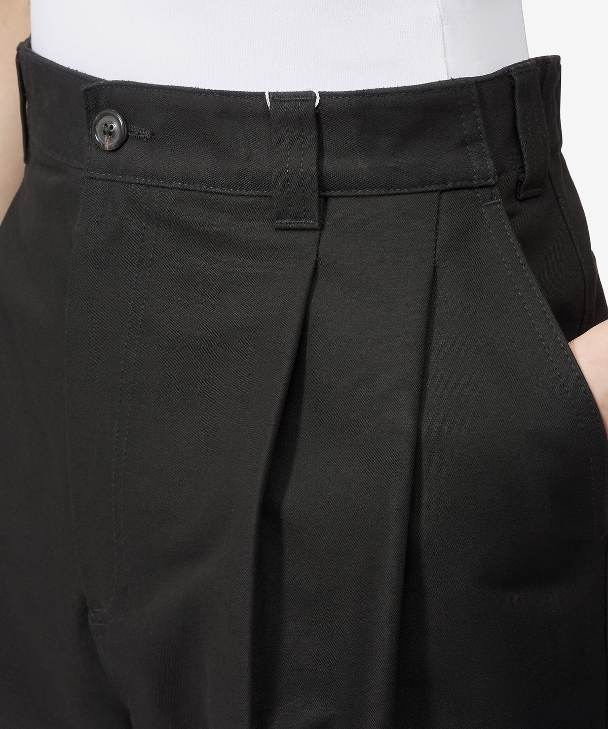 메종 마르지엘라(MAISON MARGIELA) 헤비 코튼 투 플리츠 팬츠 - 블랙 / S29KA0385M35047900