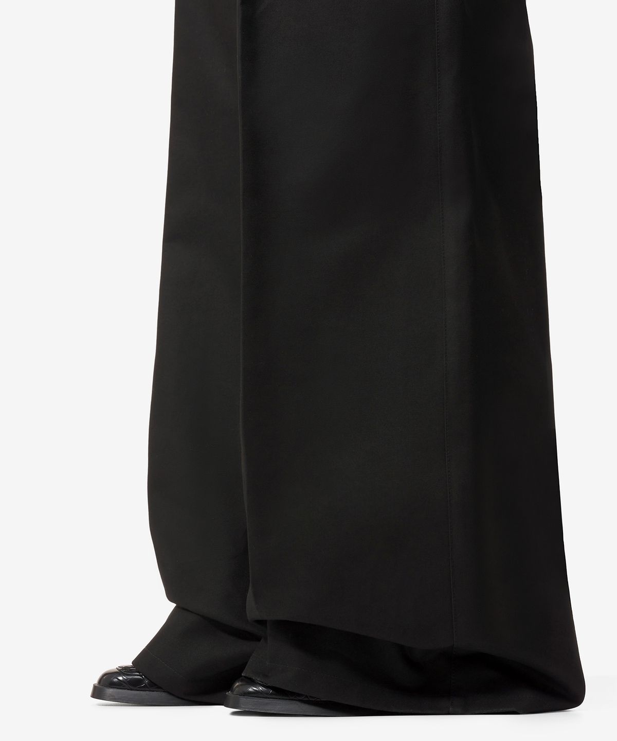 메종 마르지엘라(MAISON MARGIELA) 헤비 코튼 투 플리츠 팬츠 - 블랙 / S29KA0385M35047900
